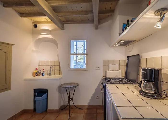 La Maison Des Roches